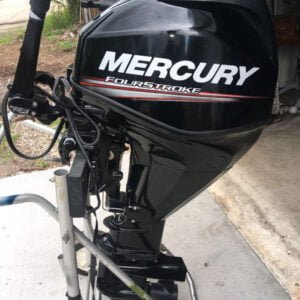 2018 Mercury 25 HP 3-Cylinder EFI 4-Stroke 20" (L) Outboard Tiller Moto